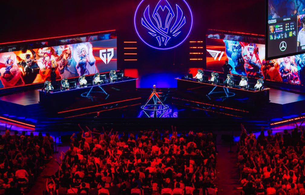 LOL电竞赛事会继续保持(chí)免費(fèi)观看!