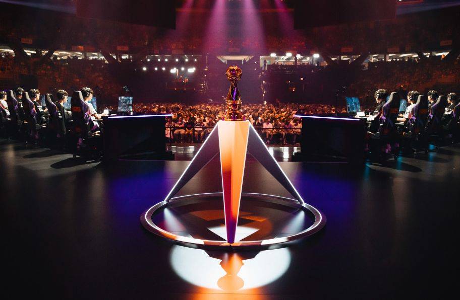 LOL电竞赛事会继续保持(chí)免費(fèi)观看!