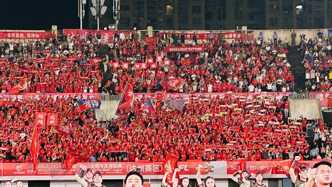 达州率先攻破成都球门 川超焦点战达州主场憾负成都