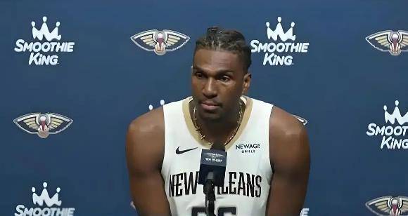 NBA季前赛：首秀(xiù)三分球6中1！NBA冠军后卫联手锡安